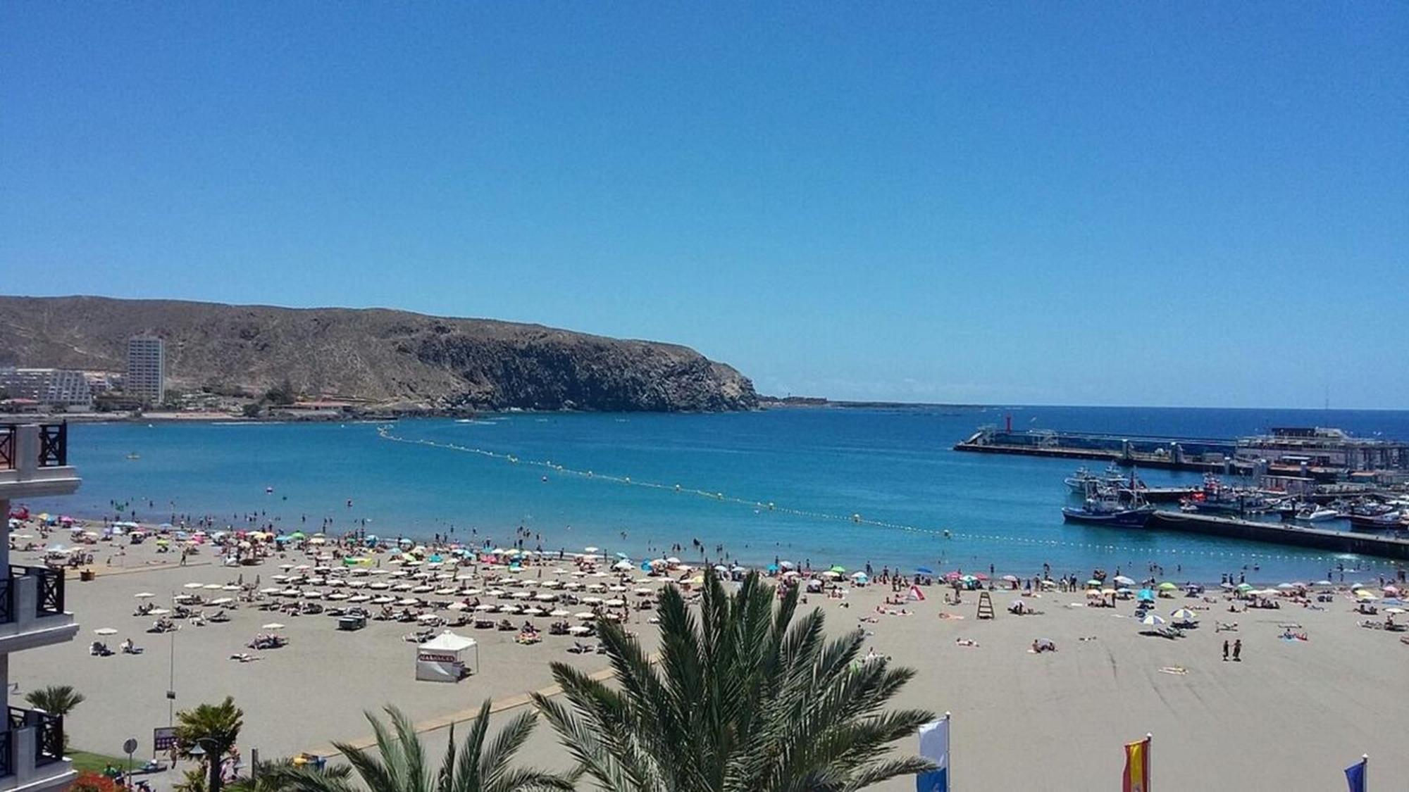 Few Steps From The Beach Hostel In Los Cristianos Арона Екстер'єр фото
