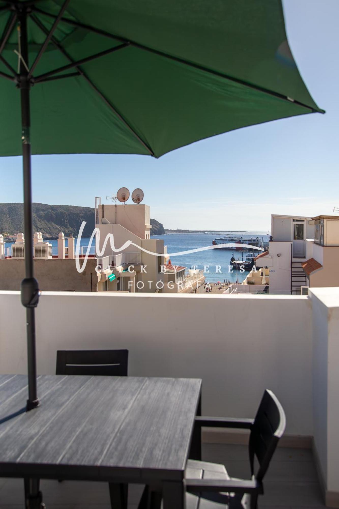 Few Steps From The Beach Hostel In Los Cristianos Арона Екстер'єр фото