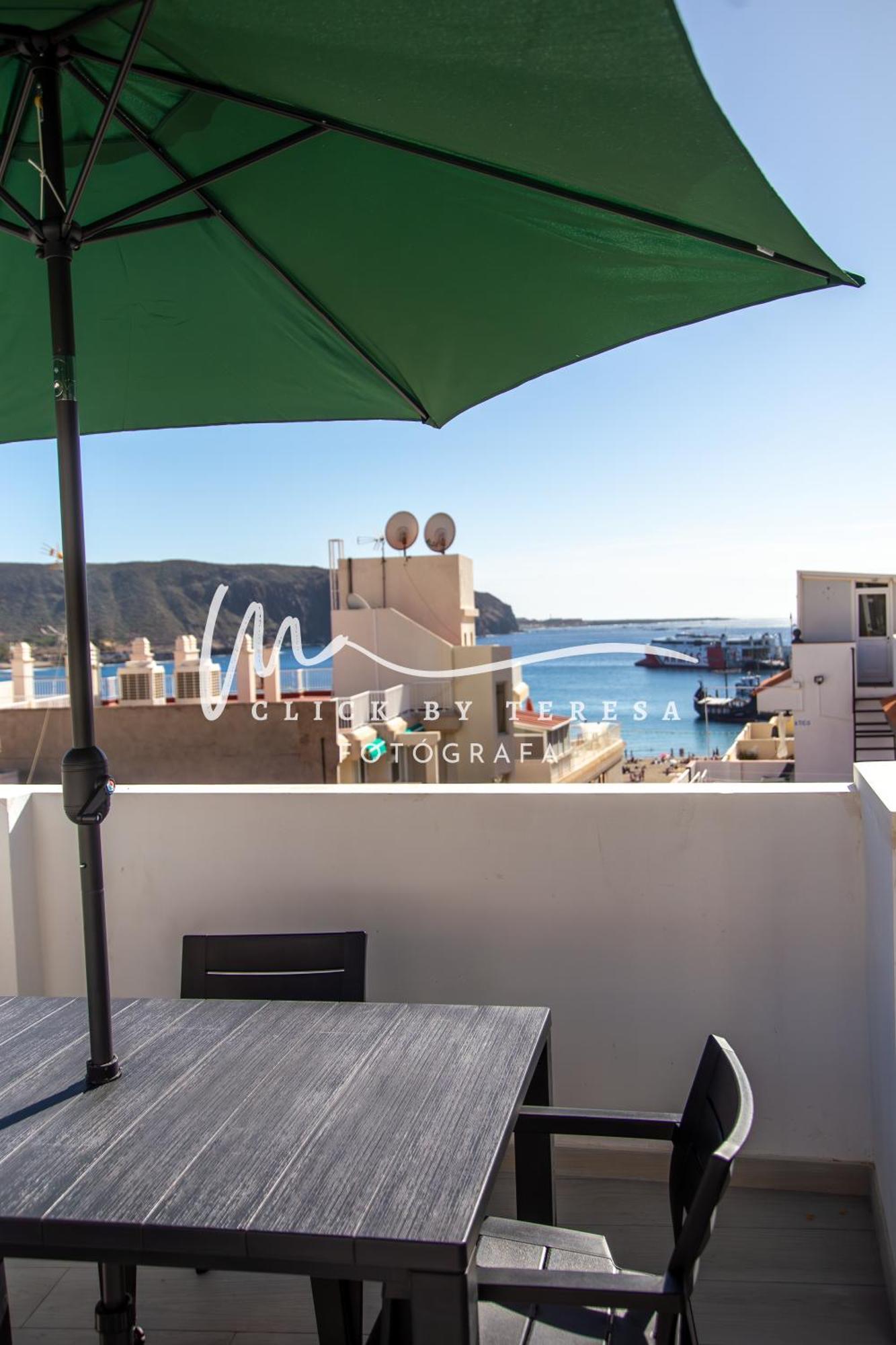 Few Steps From The Beach Hostel In Los Cristianos Арона Екстер'єр фото